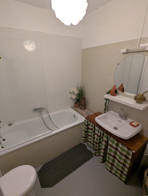 WhatsApp Image 2025-09-25 at 16.58.48 (1).jpg